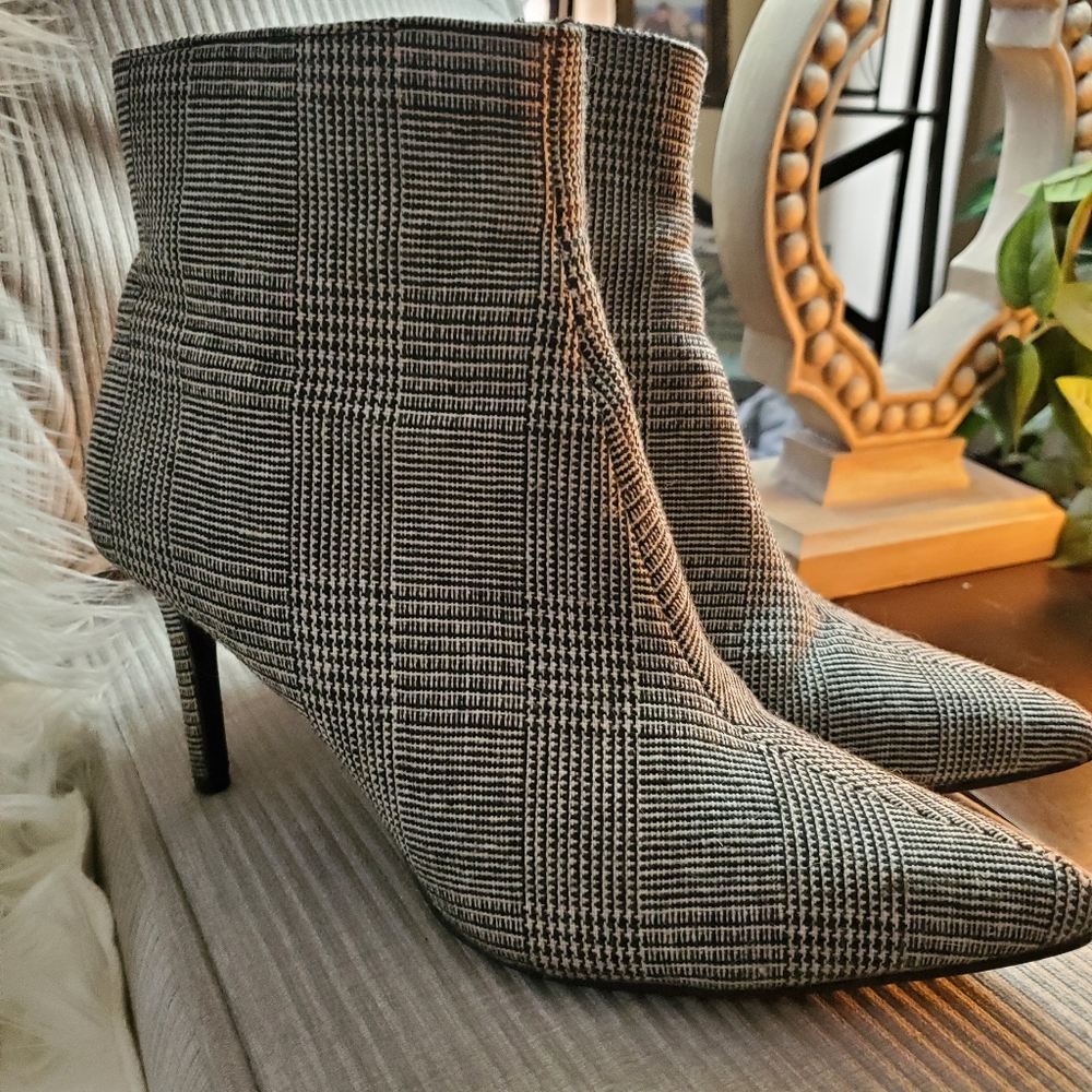City Classified Ankle Boots
